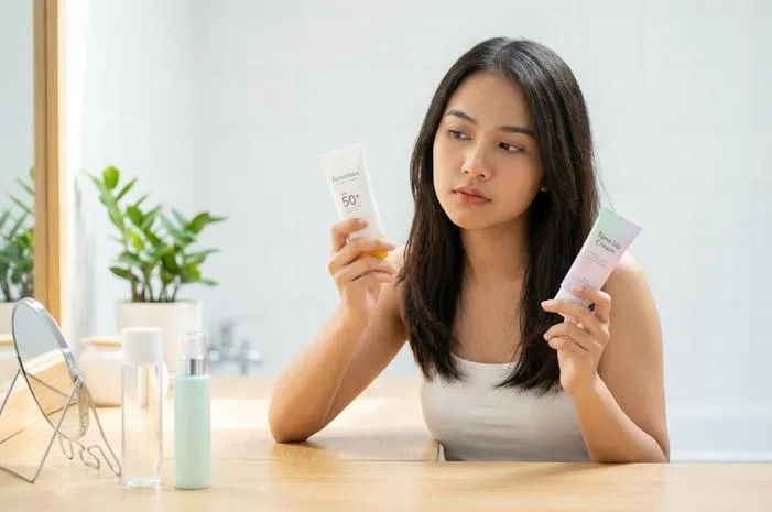 Sunscreen Dulu atau Tone Up Dulu? Urutan Tepat!