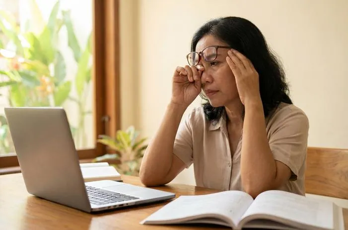 Disorders of Accommodation Penyebab Mata Lelah dan Buram