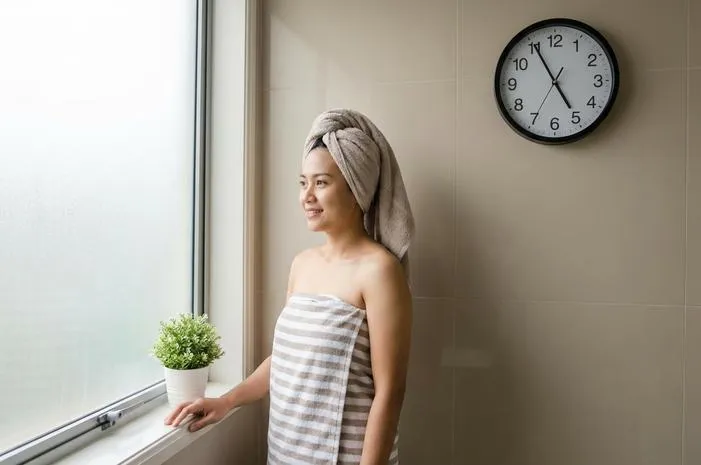 Mandi Subuh Jam Berapa Paling Bagus Buat Kesehatan Tubuh