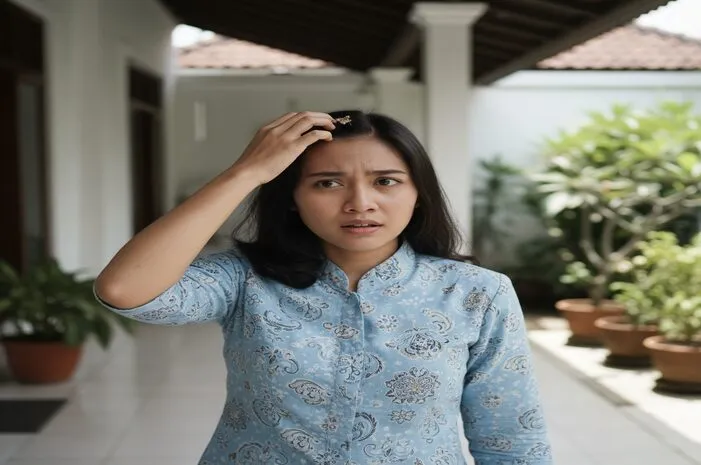 Kejatuhan Kotoran Cicak di Kepala Mitos Sial atau Medis