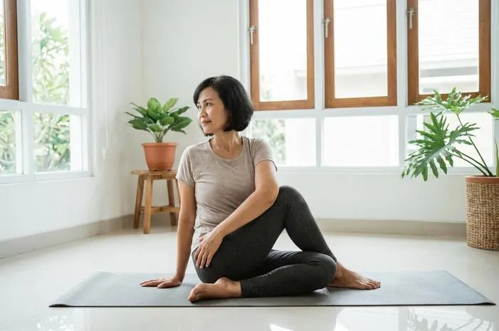 Stretching Pinggang: Redakan Nyeri dan Lebih Rileks!