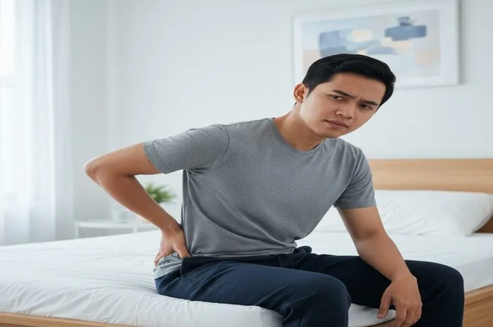 Pinggang Belakang Kiri Sakit? Ini Penyebab dan Cara Mengatasi!