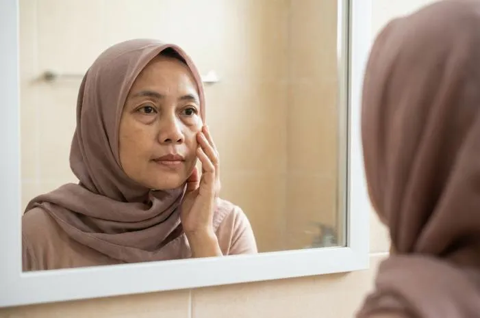 Mata Bawah Bengkak? Cari Tahu Penyebab dan Cara Atasinya!