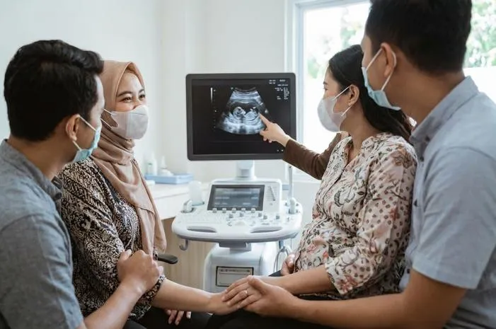 USG 8 Minggu: Lihat Janin dan Detak Jantung Pertama!
