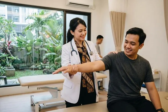 Dokter Fisioterapi: Kapan Harus ke Ahli Gerak?