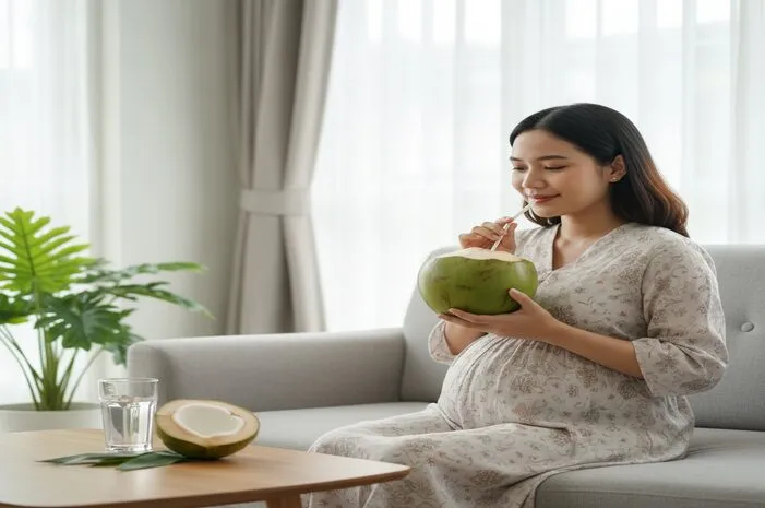 Apakah Hamil Muda Boleh Minum Air Kelapa? Ini Aturannya