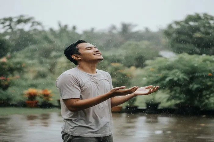 Inilah Beragam Manfaat Hujan untuk Alam dan Manusia