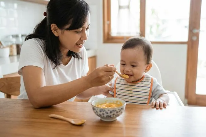 MPASI Bayi 9 Bulan: Resep Variatif, Tekstur Makin Asyik