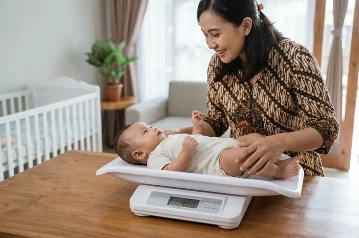 Berat Bayi 4 Bulan: Sudah Ideal atau Perlu Naik?