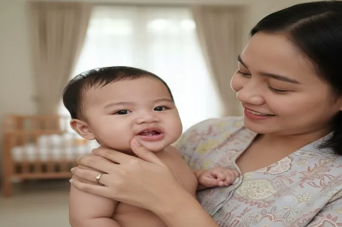 Ciri Gusi Bayi Mau Tumbuh Gigi + Gambar