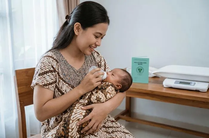 Tips Praktis Merawat Bayi BBLR agar Cepat Gemuk Kini