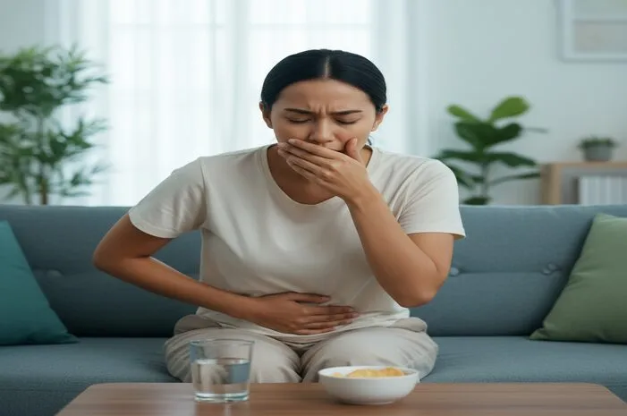 Sakit Perut dan Mual? Ini Penyebab, Cara Mengatasi!