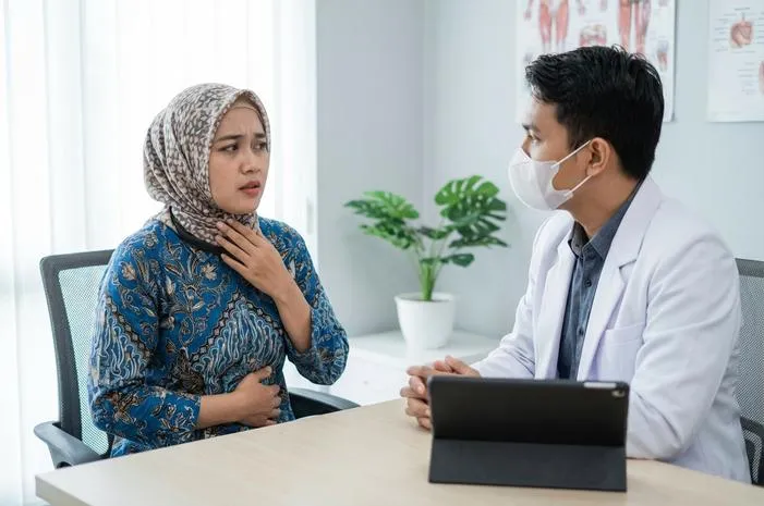 Kenapa Bisa Muntah Darah? Yuk, Kenali Penyebabnya!