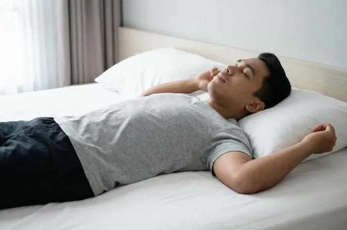 3 Posisi Tidur Jitu Agar Tinggi Badan Cepat Nambah!
