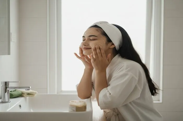 Pahami Scrubbing: Rahasia Kulit Halus Cerah Tanpa Kusam