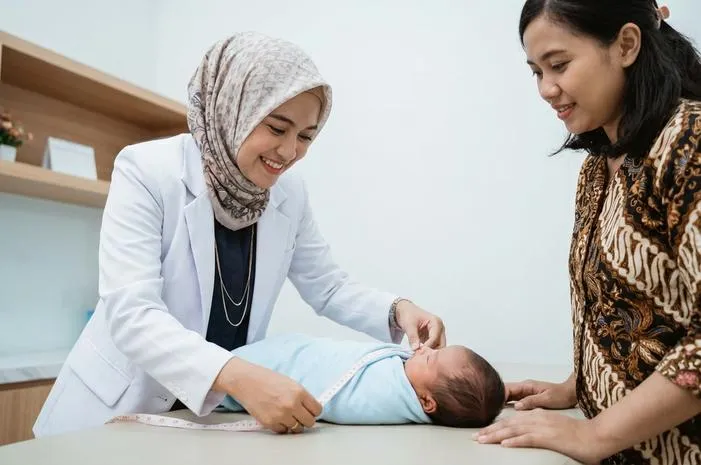 Panjang Bayi Baru Lahir Normal: Berapa Cm?