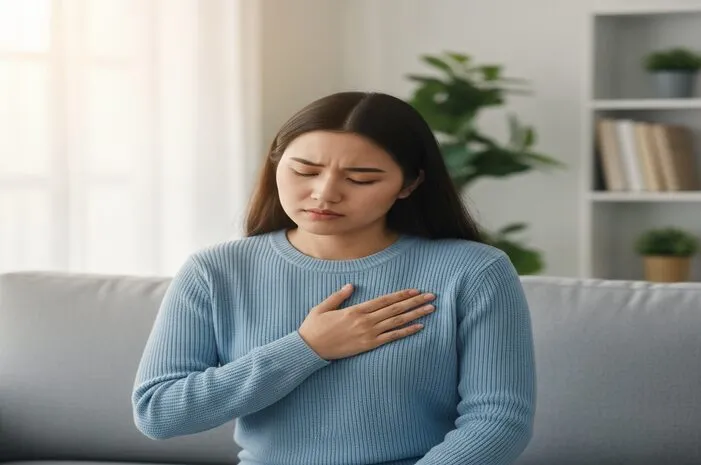 Dada Tengah Sakit? Ini Penyebab dan Pertolongan Pertama