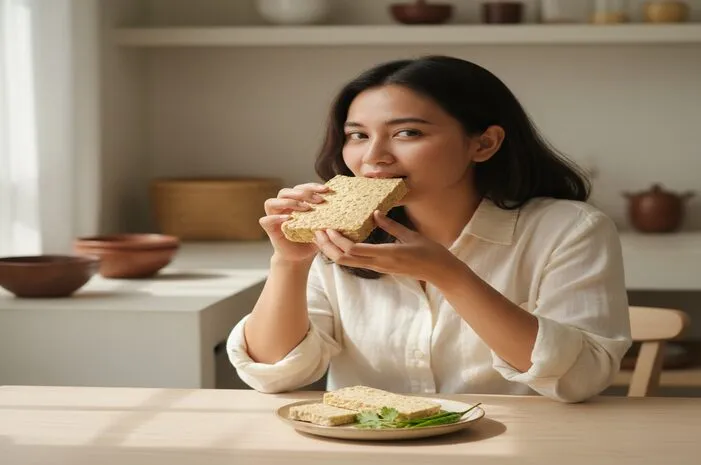 Makan Tempe Mentah, Baik Nggak Sih?