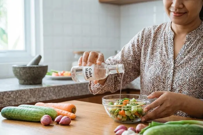 Kenali Jenis Cuka Masak dan Kegunaannya di Dapur