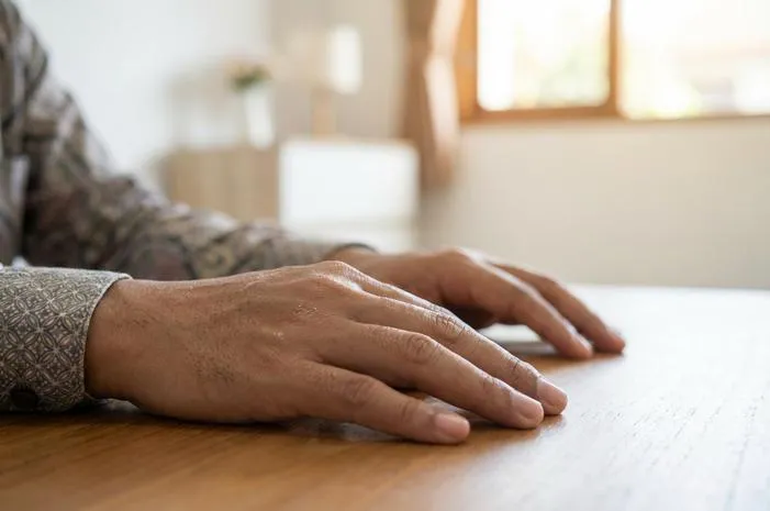 Tangan Sering Berkeringat? Ini Penyebab dan Cara Atasinya