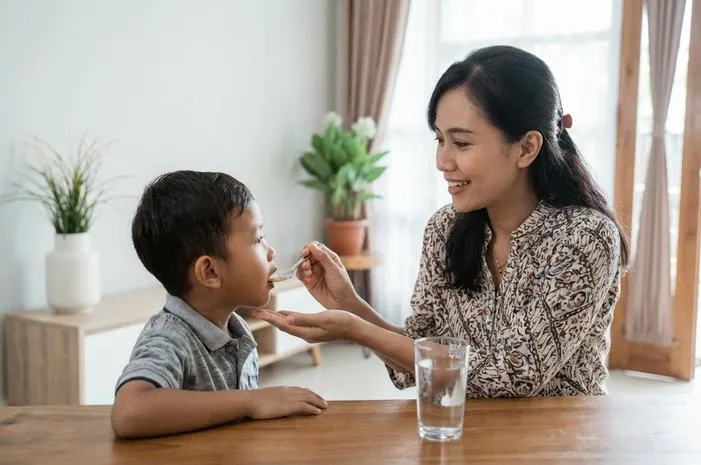 Cara Minum Obat Cacing Anak yang Benar dan Aman