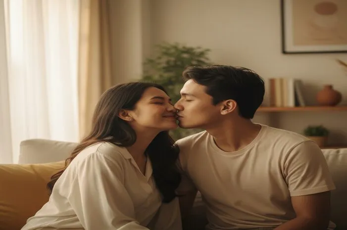 Yuk, Kuasai Cara Ciuman Bibir Romantis dan Berkesan!