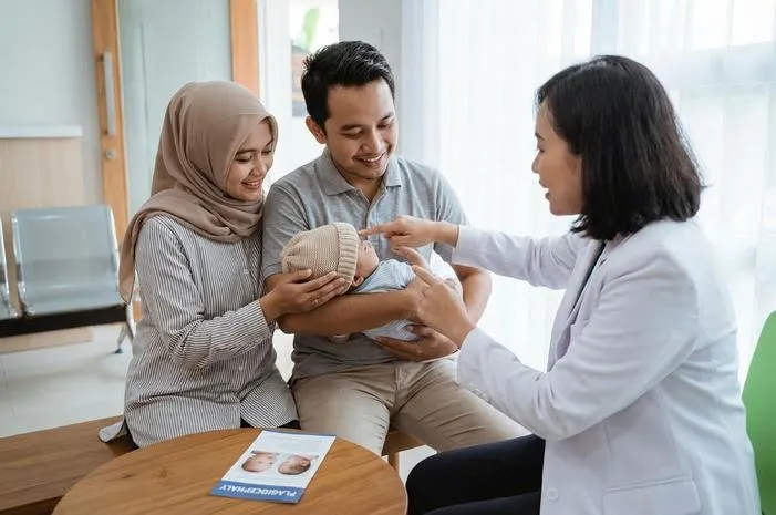 Plagiocephaly: Kepala Peyang Bayi Aman dan Mudah Diatasi