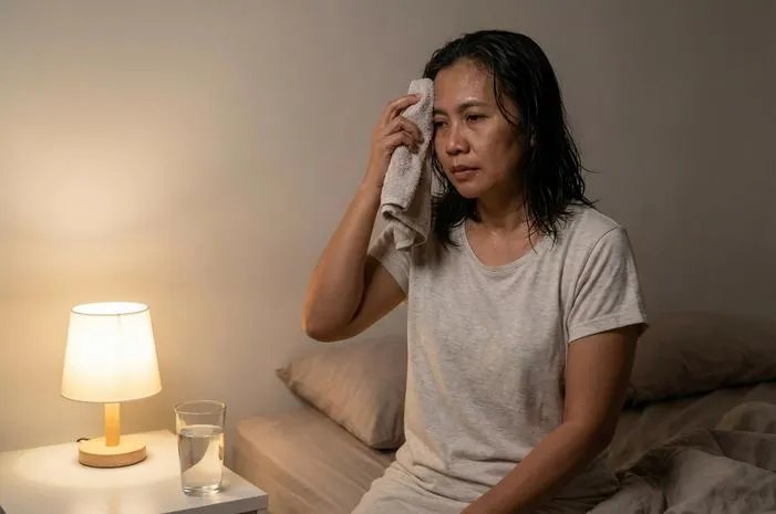 Berkeringat di Malam Hari? Ini Penyebabnya, Atasi!