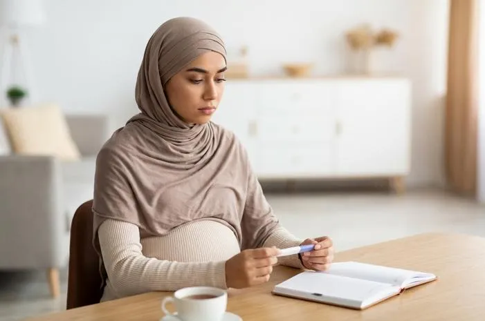 Test Pack Negatif Hamil 3 Bulan? Ternyata Ini Sebabnya!