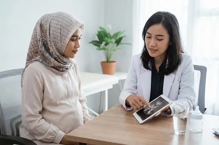 Kenali Beragam Penyebab Air Ketuban Sedikit dan Solusinya