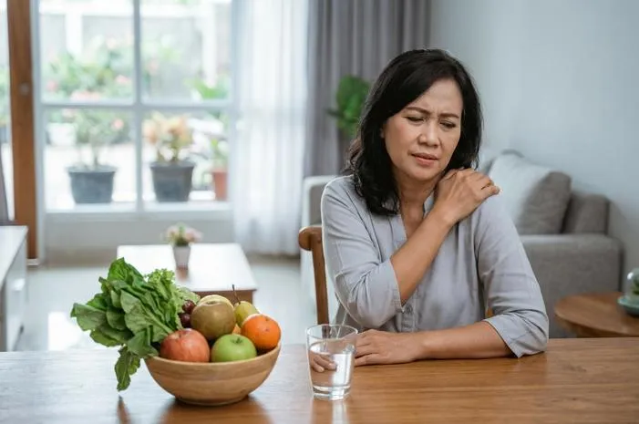 Sering Nyeri Otot Sendi? Cek Vitamin Ini!