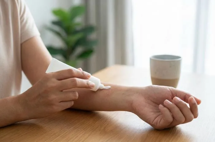 Obat Salep Ketomed Untuk Apa? Panu, Kurap, Kutu Air