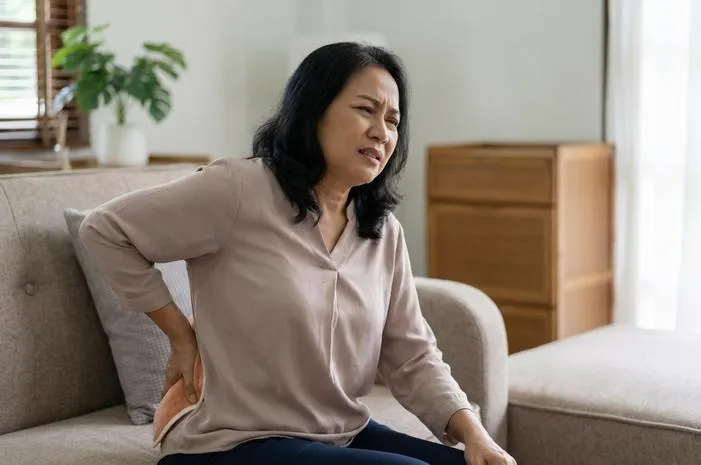 Pinggang Terasa Panas? Kenali Penyebab dan Cara Mengatasinya