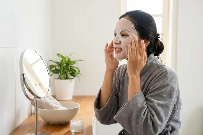 Apa Manfaat Collagen Mask? Wajah Glowing Seketika!