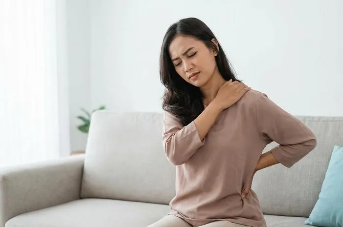 Punggung Terasa Panas? Ternyata Ini Lho Biang Keroknya