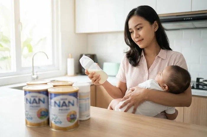 Pilih yang Mana? Merk Susu Bayi 0-6 Bulan Terpopuler