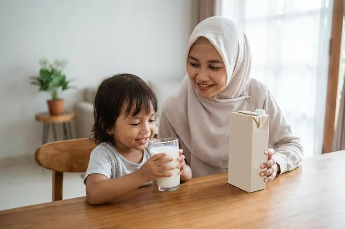 Susu UHT Plain untuk Anak Usia Berapa? 1 Tahun!