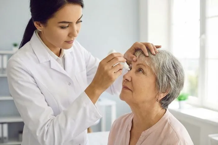 Apa Nama Obat Antibiotik untuk Mata? Ini Daftar Pilihannya