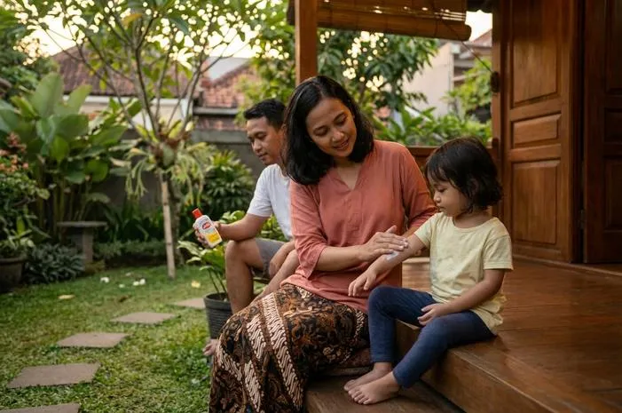 Autan Nyamuk: Usir Nyamuk, Kulit Wangi Tidak Lengket