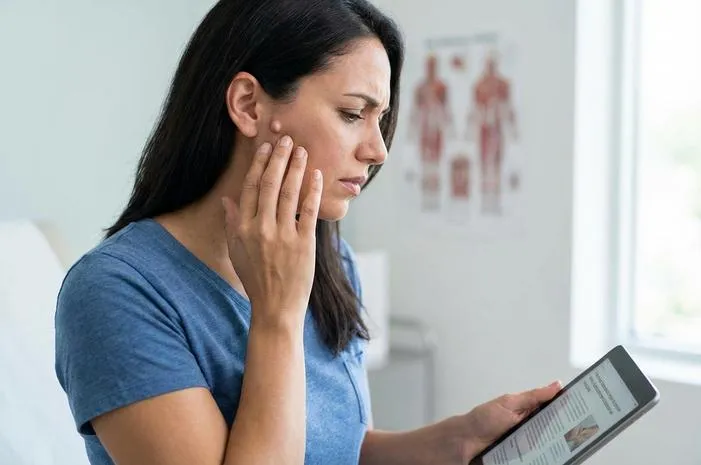 Benjolan Nyeri Depan Telinga, Ini Solusi dan Penyebabnya