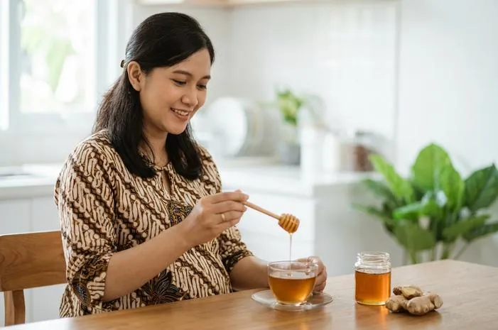 Manfaat Madu untuk Ibu Hamil: Anti Mual, Energi Penuh