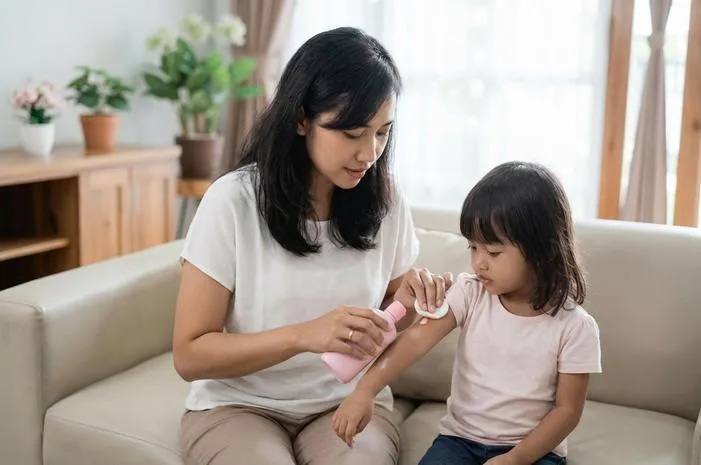 Krim Calamine: Dinginnya Redakan Gatal Kulit Panas