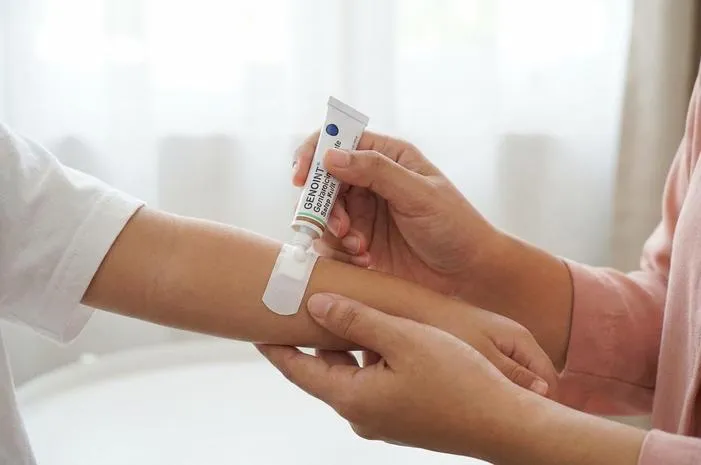 Salep Genoint Gentamicin Sulfat Basmi Bakteri di Kulit