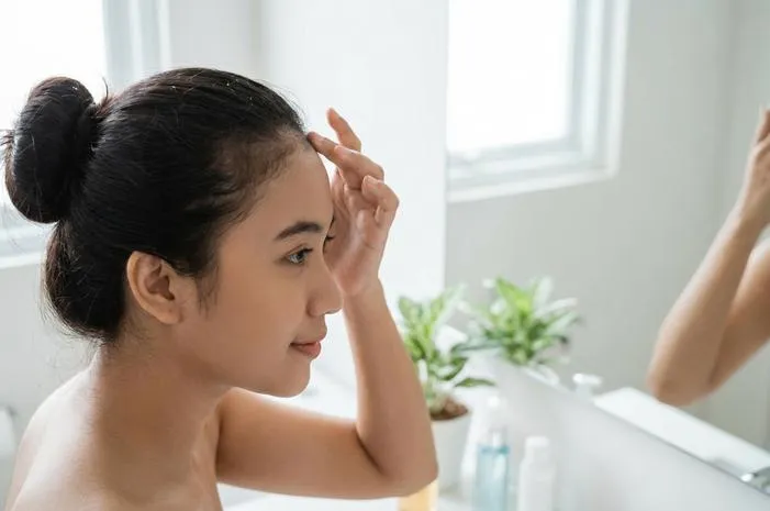 Anak Rambut Itu Normal Kok! Ini Cara Merapikannya