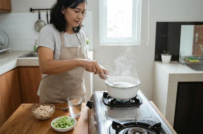 Cara Membuat Bubur Nasi untuk Orang Sakit: Mudah Lembut