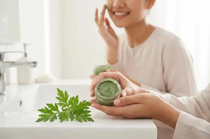 Mugwort Skintific: Jerawat Minggat, Wajah Kalem Bersih