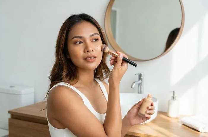 Foundation Makeup: Wajah Mulus Bebas Noda Seharian