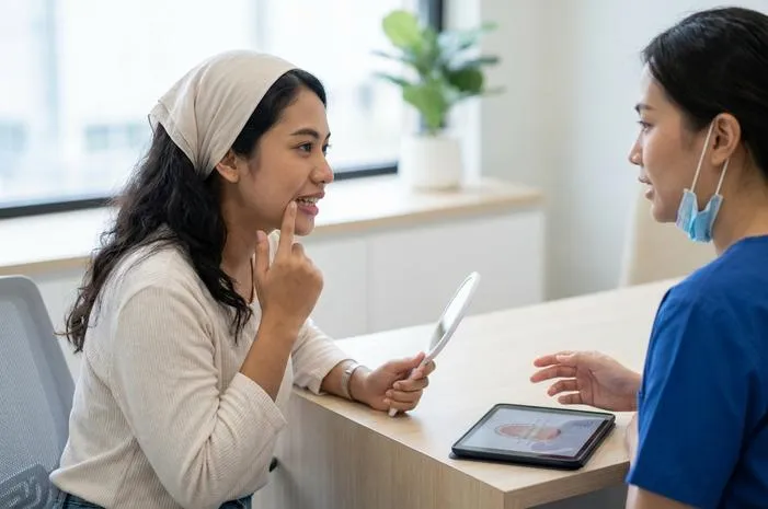 Penyebab Gusi Hitam: Tak Perlu Panik, Ini Faktanya!