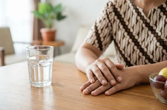 Penyebab Kuku Bergelombang: Ini Dia Biang Keroknya!