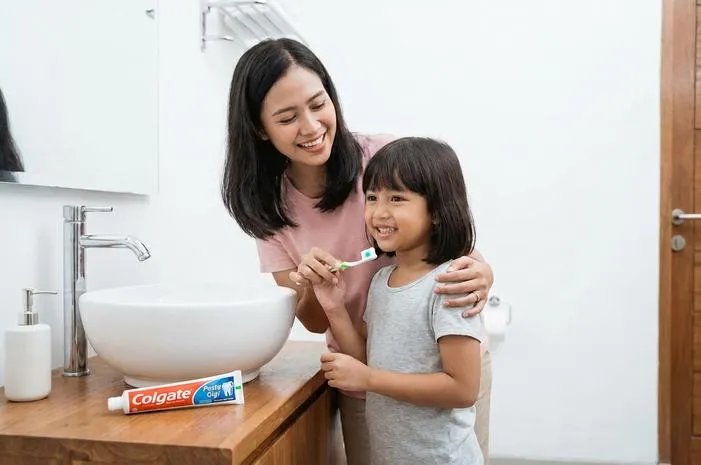 Colgate Pasta Gigi: Bikin Gigi Bersih, Putih, dan Kuat